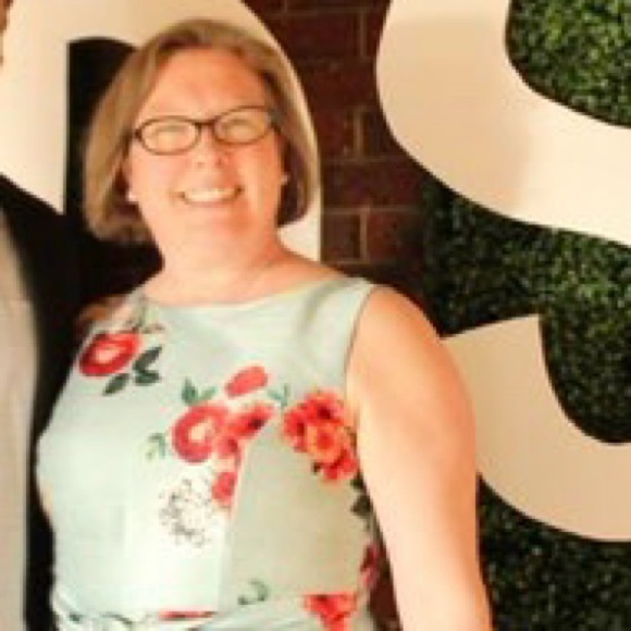 Meet your Posher, Erica - Picture 2 of 2